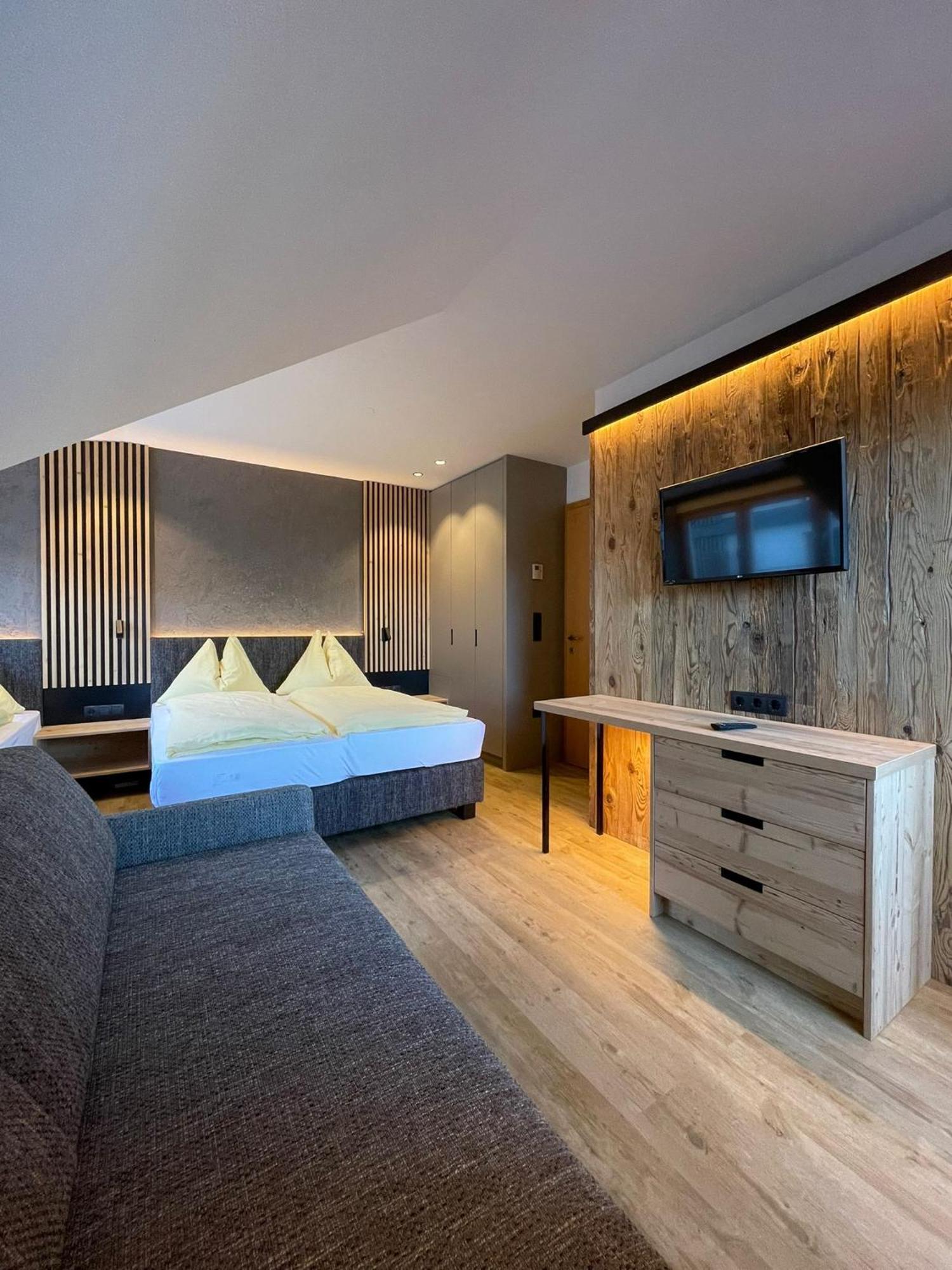 Residence Tantalus سان لورينزو دي سيباتو المظهر الخارجي الصورة